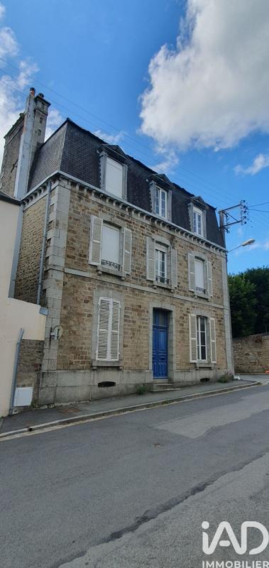 Maison de ville - 209 m² - 10 pièces