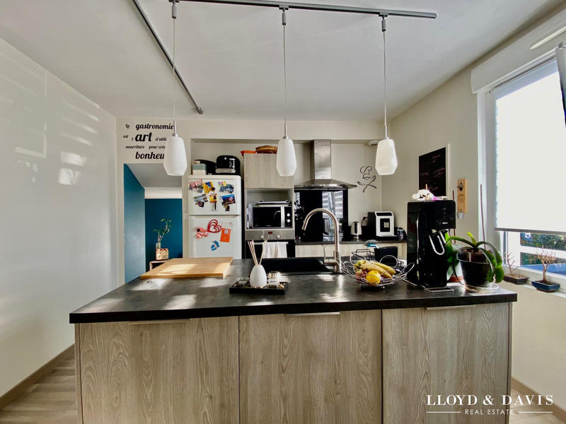 Maison ancienne - 210 m² - 7 pièces