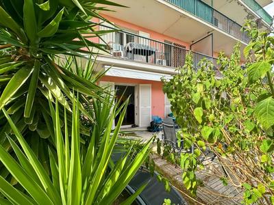 Appartement - 80 m² - 3 pièces