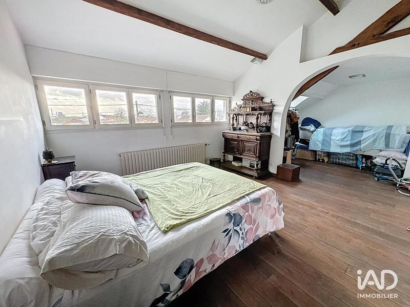 Maison - 196 m² - 7 pièces