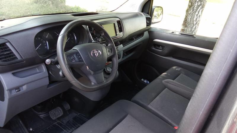 Toyota Proace II 2.0 d-4d 180 Bva8 Medium Lounge - 6 places