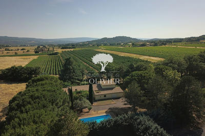 Maison - 250 m² - 7 pièces