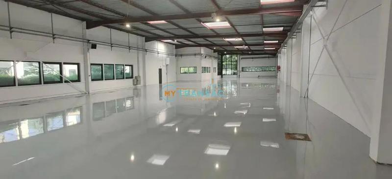 Local d'activité / Entrepôt - 5 707 m²