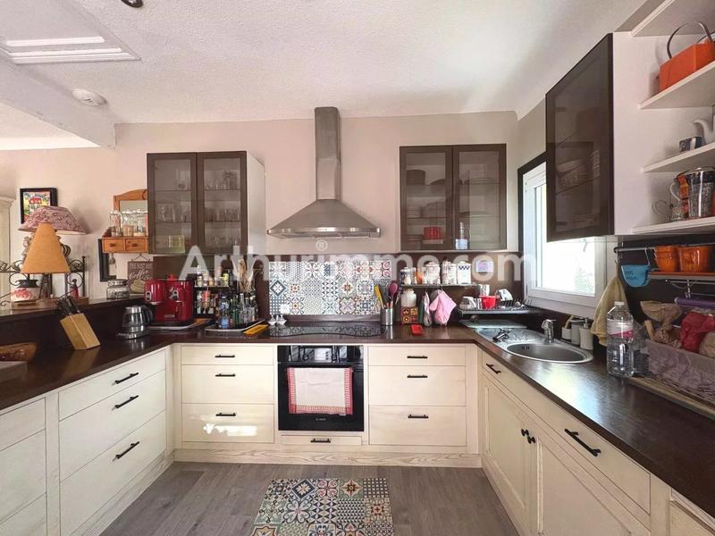 Maison - 210 m² - 8 pièces