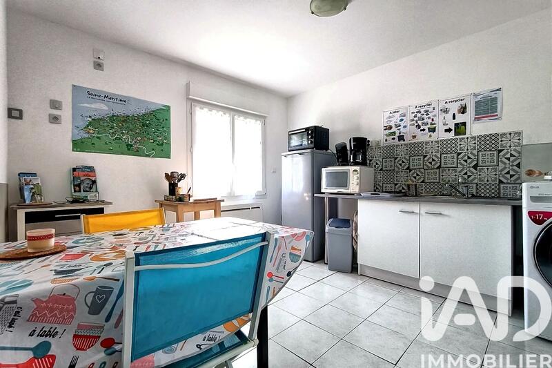 Maison - 217 m² - 12 pièces