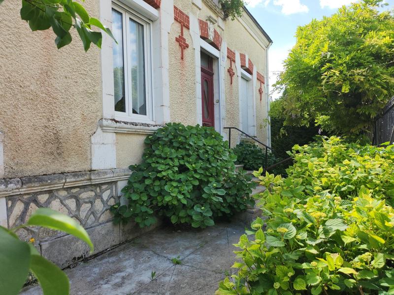 Maison - 300 m² - 5 pièces