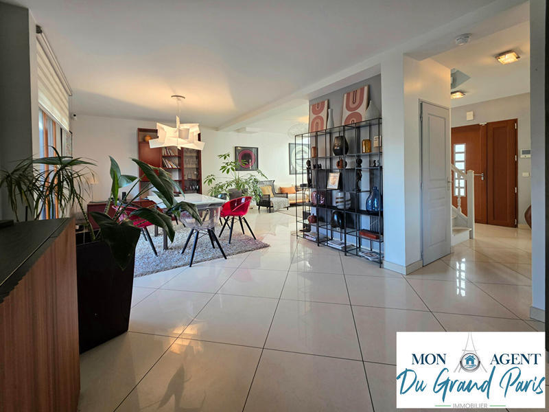 Maison - 175 m² - 7 pièces