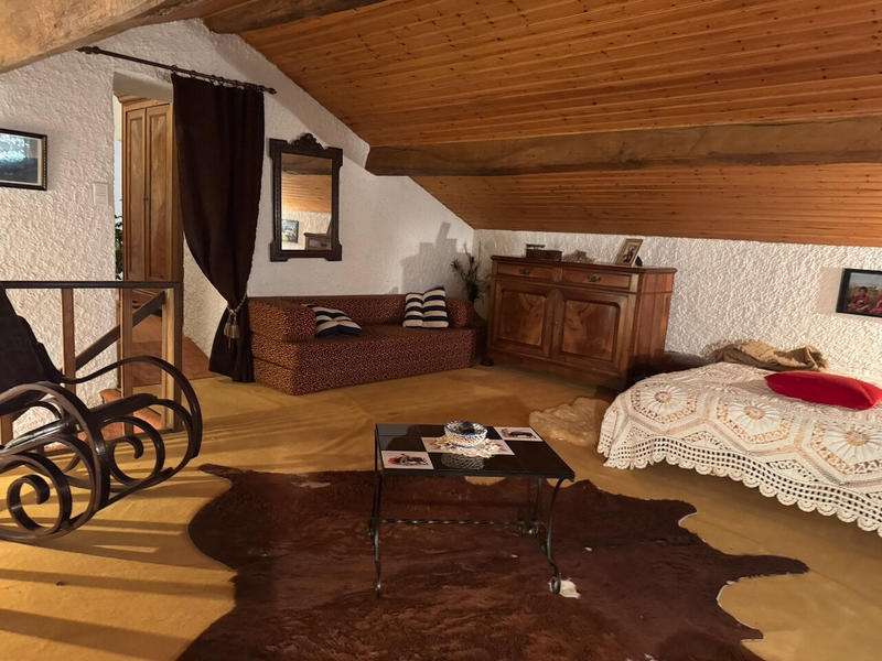 Maison - 200 m² - 4 pièces