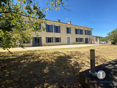 Maison ancienne - 490 m² - 12 pièces