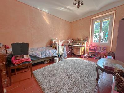 Appartement - 91 m² - 4 pièces