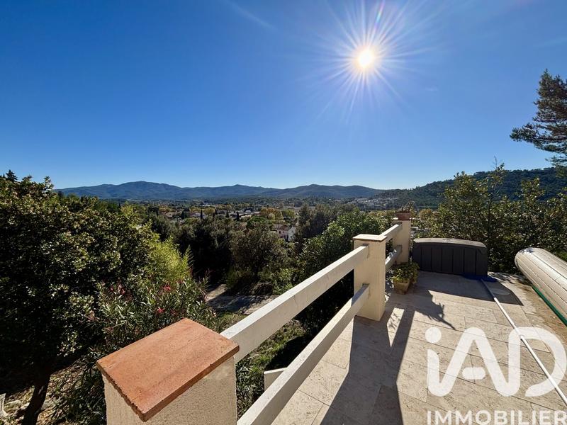 Maison - 166 m² - 6 pièces