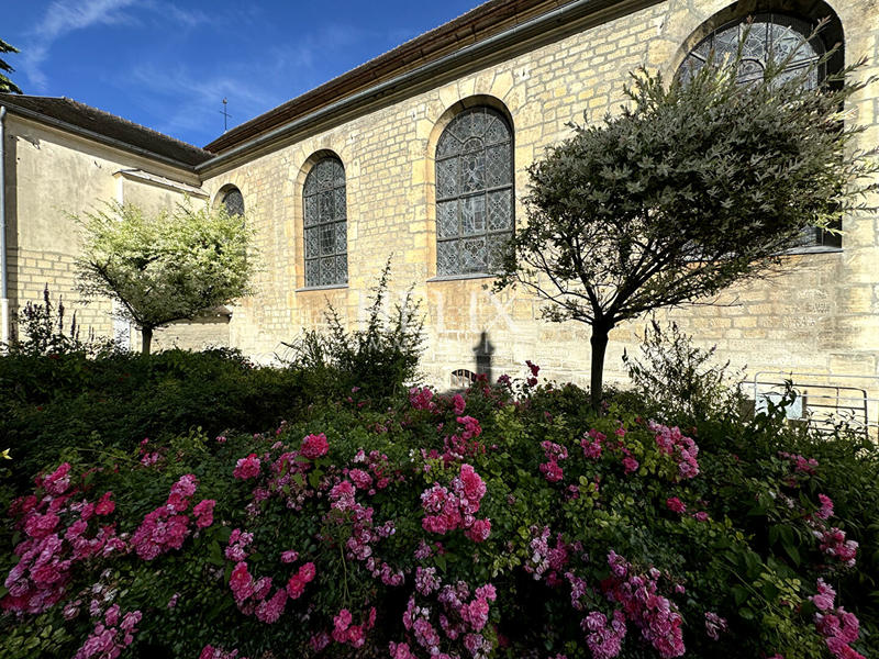 Appartement - 181 m² - 6 pièces