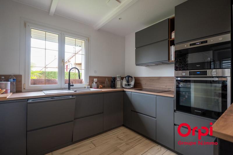 Maison - 140 m² - 5 pièces