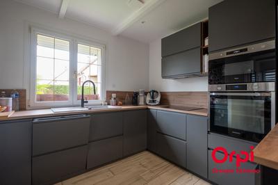 Maison - 140 m² - 5 pièces