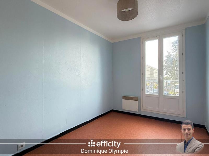 Appartement - 65 m² - 4 pièces