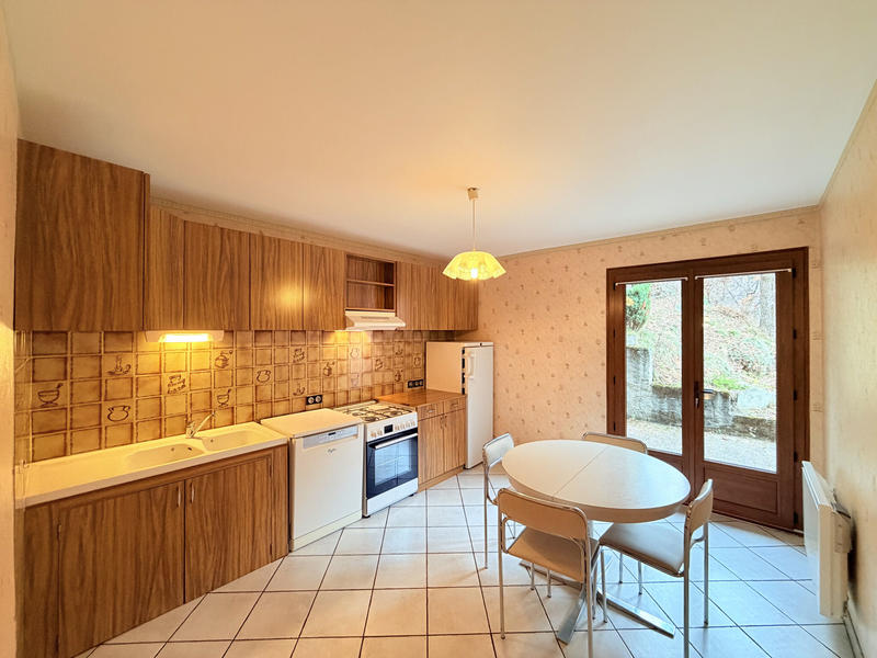 Maison - 147 m² - 6 pièces