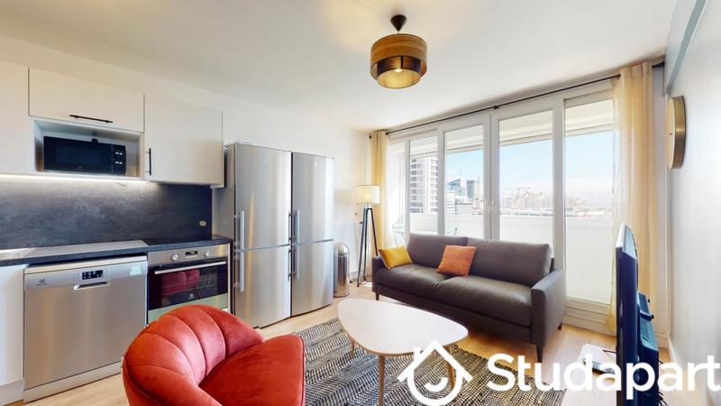 Chambre - 11 m² - 1 pièce