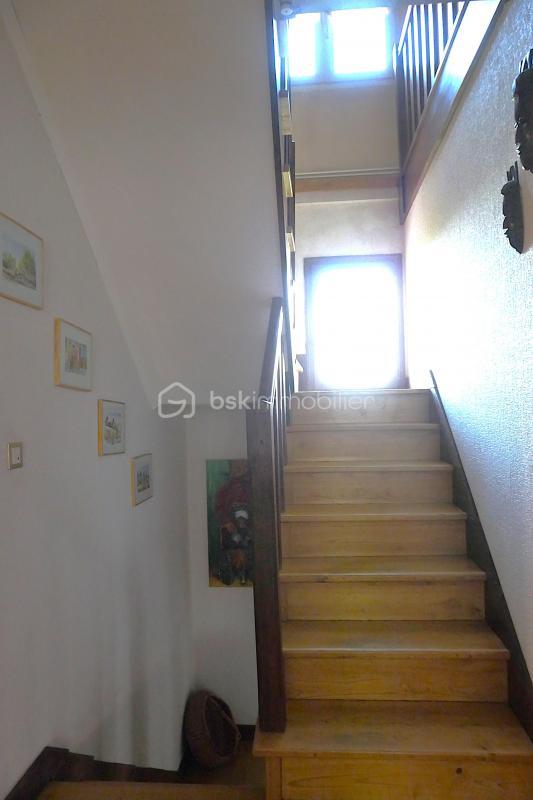 Maison traditionnelle - 169 m² - 6 pièces