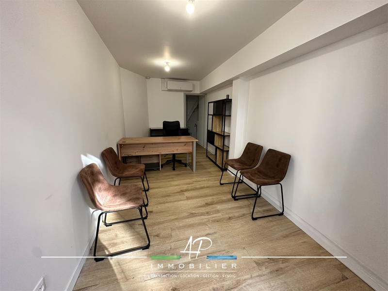 Local commercial - 15 m² - 1 pièce