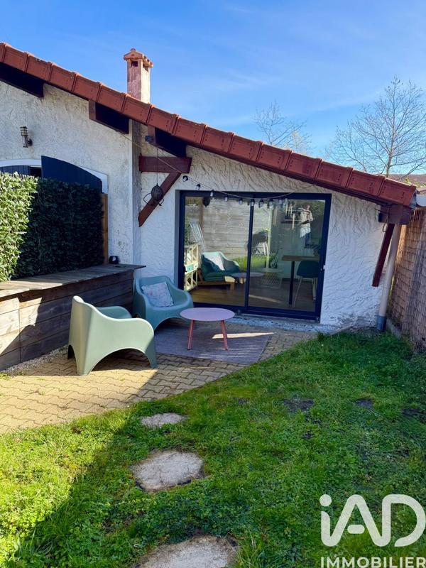 Maison - 200 m² - 7 pièces