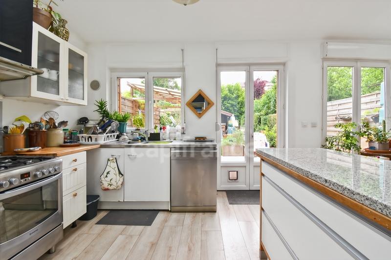 Maison - 130 m² - 6 pièces