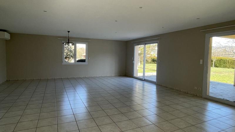Maison - 181 m² - 5 pièces