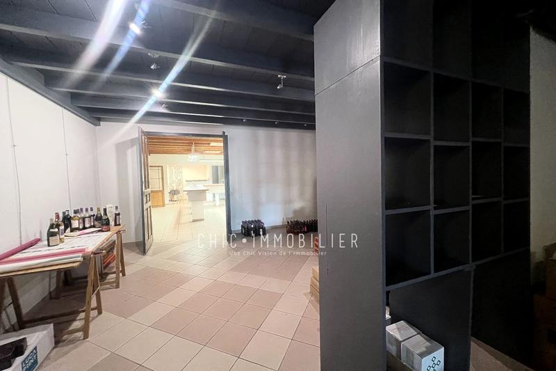 Local commercial - 197 m²