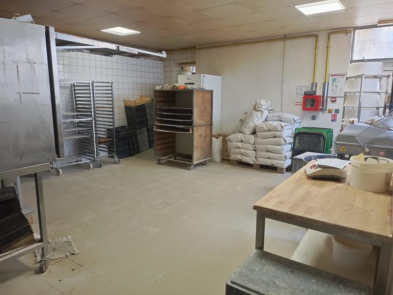 Fonds de commerce - Magasins - 250 m²