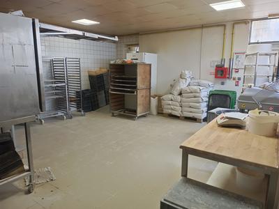 Fonds de commerce - Magasins - 250 m²