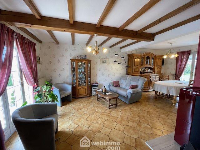 Maison - 102 m² - 6 pièces