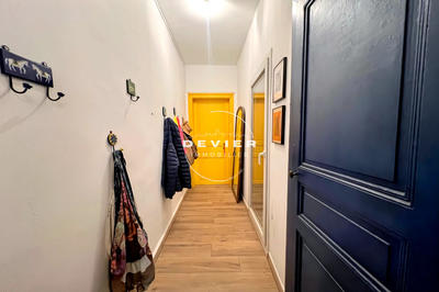 Appartement - 80 m² - 4 pièces