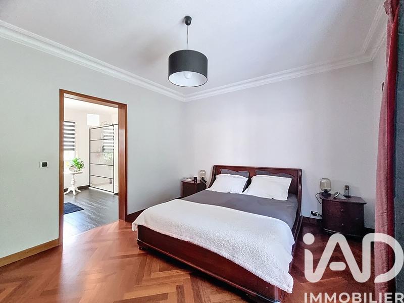 Maison - 190 m² - 6 pièces