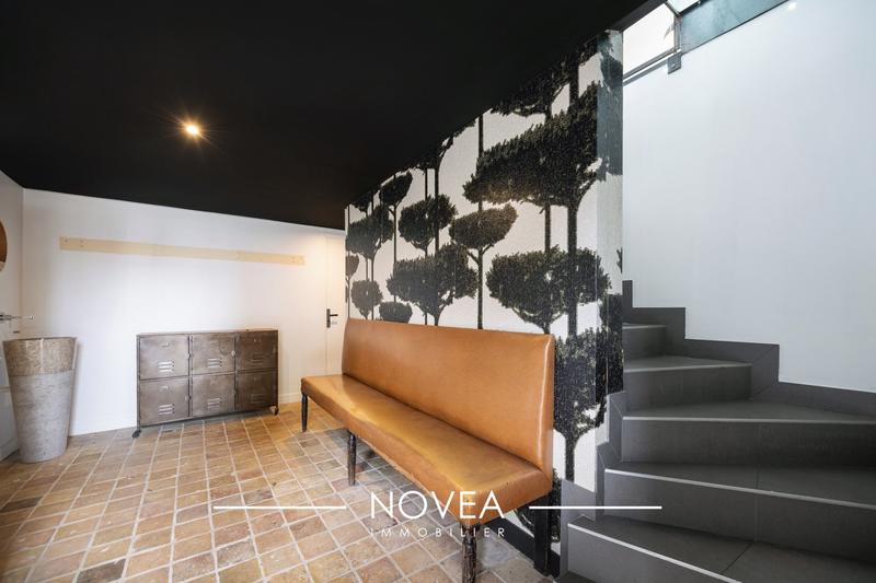 Maison - 296 m² - 8 pièces