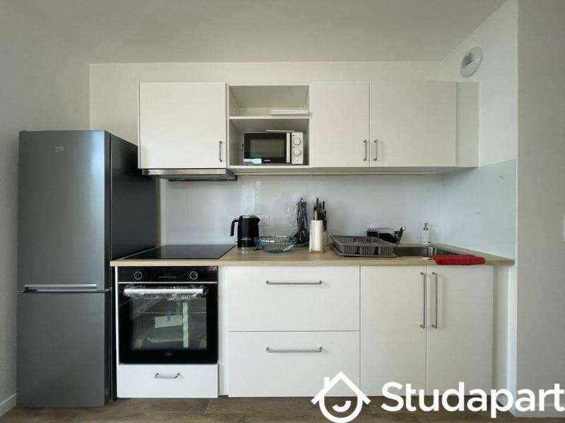 Chambre - 13 m² - 1 pièce