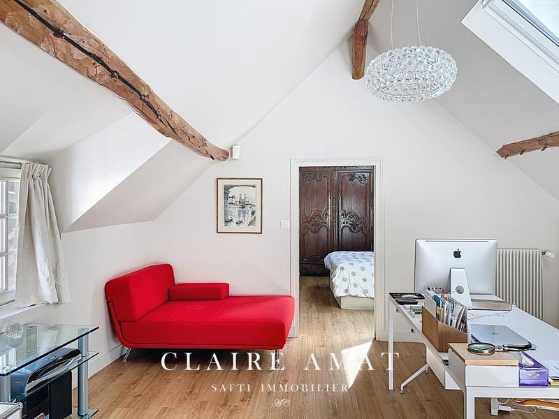 Maison de maîtres - 270 m² - 7 pièces