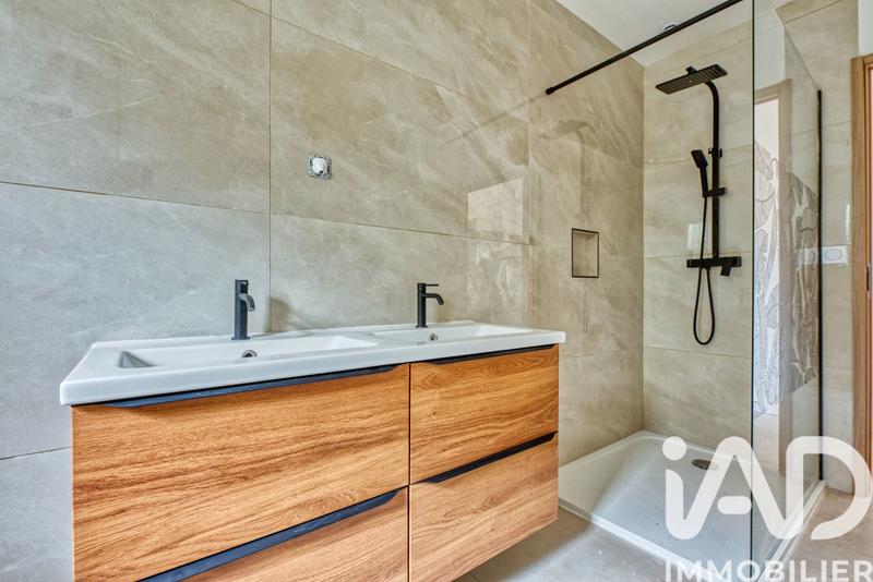 Maison - 122 m² - 5 pièces