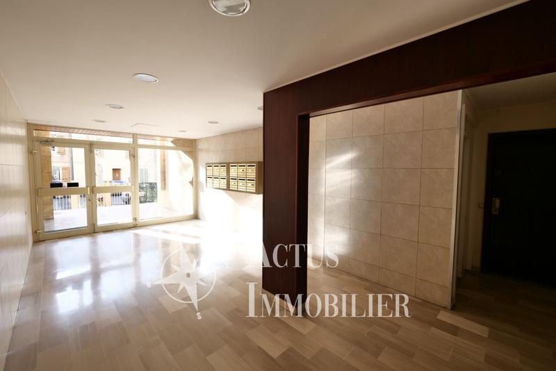 Appartement - 141 m² - 5 pièces