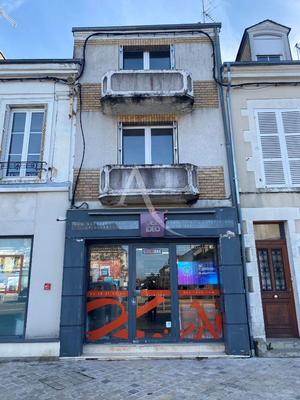 Maison - 163 m² - 6 pièces