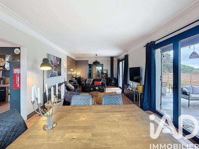 Maison - 265 m² - 8 pièces