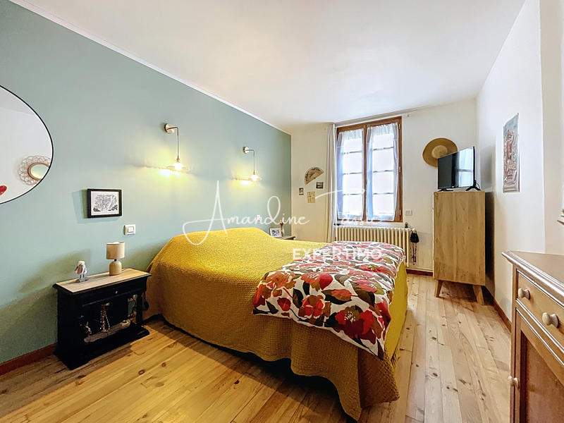 Appartement - 90 m² - 4 pièces