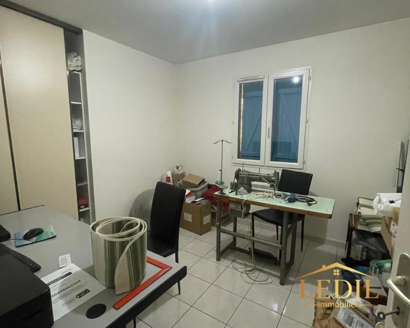 Pavillon - 100 m² - 4 pièces