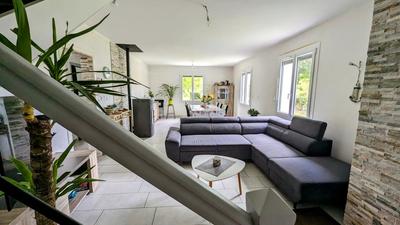 Maison - 120 m² - 4 pièces