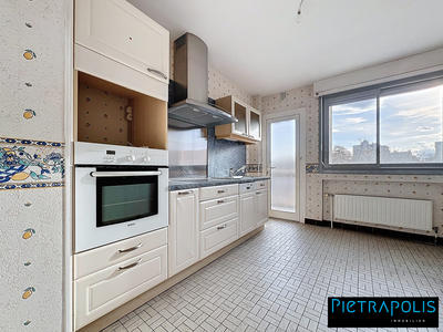 Appartement - 112 m² - 5 pièces