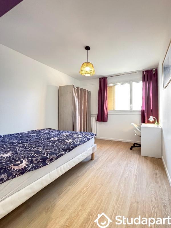 Appartement - 90 m² - 6 pièces