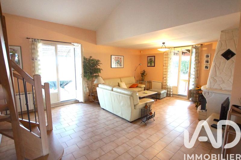 Maison - 140 m² - 6 pièces