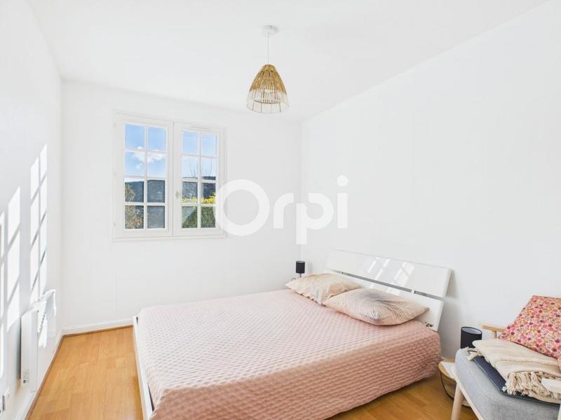 Maison - 136 m² - 4 pièces