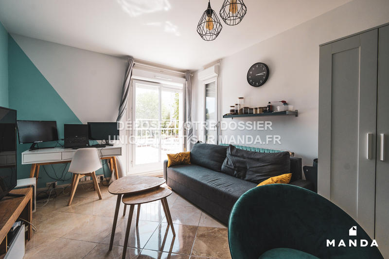 Chambre - 10 m² - 4 pièces