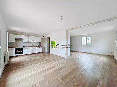 Maison - 104 m² - 6 pièces