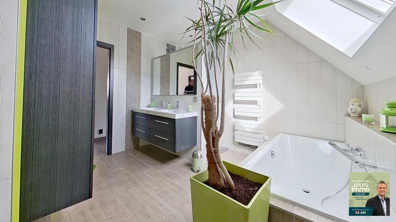 Maison - 152 m² - 6 pièces