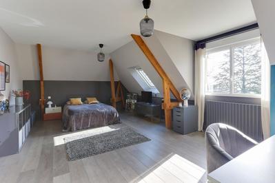 Villa - 300 m² - 8 pièces